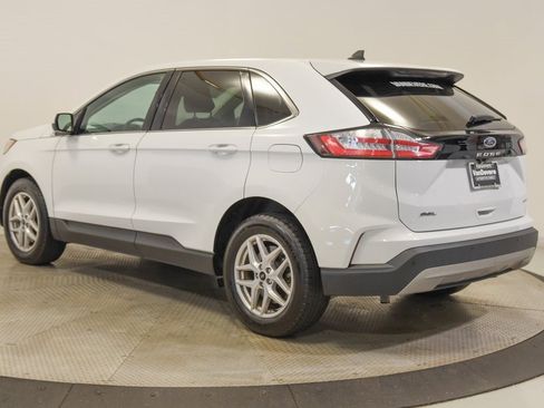 Used 2024 Ford Edge SEL image 10