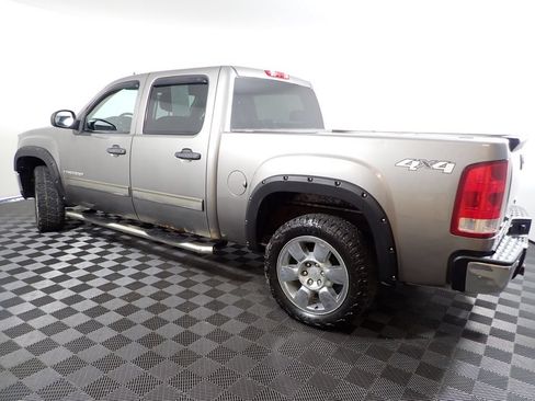 Used 2009 GMC Sierra 1500 SLE w/ Power Pack Plus AWD/4WD image 7