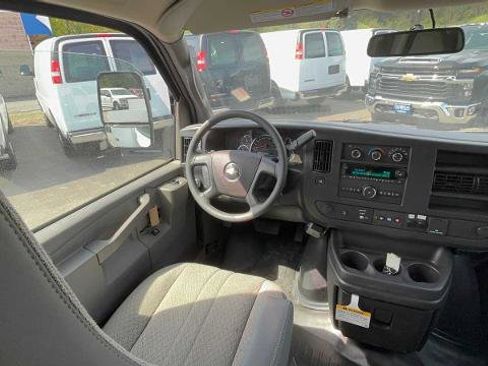 Used 2024 Chevrolet Express 3500 w/ Power Convenience Package RWD image 24