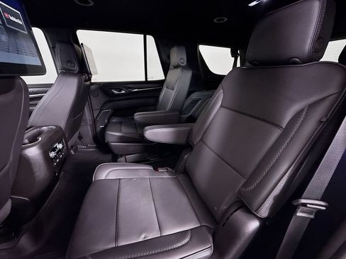 Used 2024 GMC Yukon Denali AWD/4WD image 23