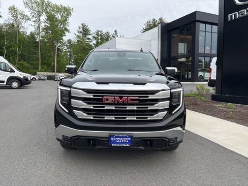 Used 2023 GMC Sierra 1500 SLE AWD/4WD image 2