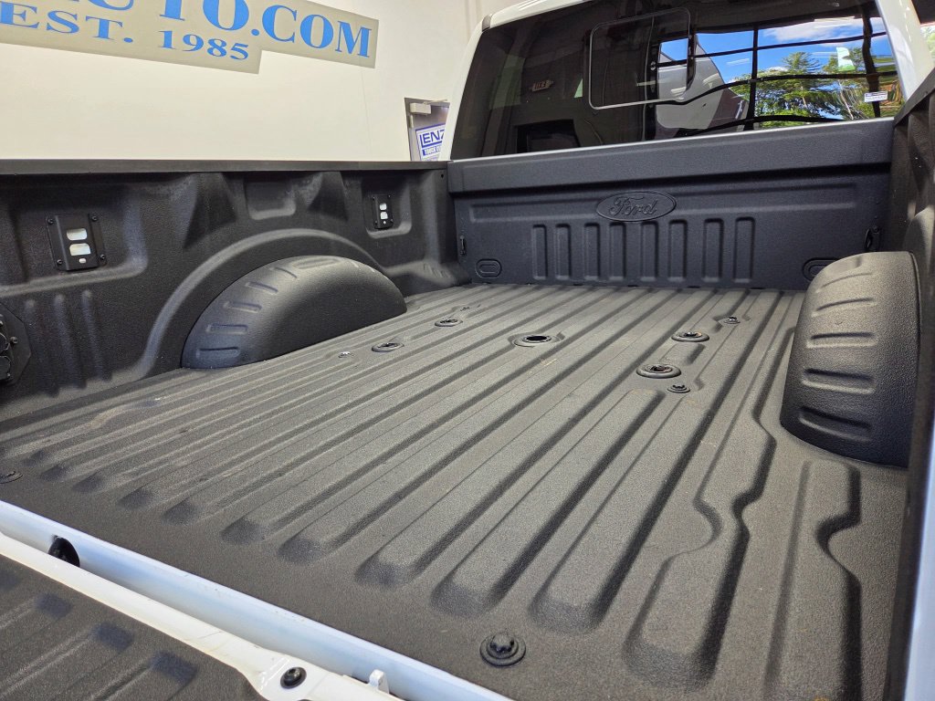 Used 2025 Ford F250 Platinum AWD/4WD image 8