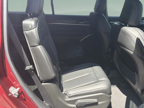 New 2026 Jeep Grand Cherokee L Limited AWD/4WD image 9