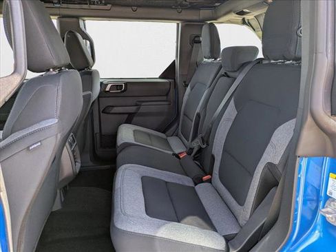 New 2025 Ford Bronco 4-Door image 15