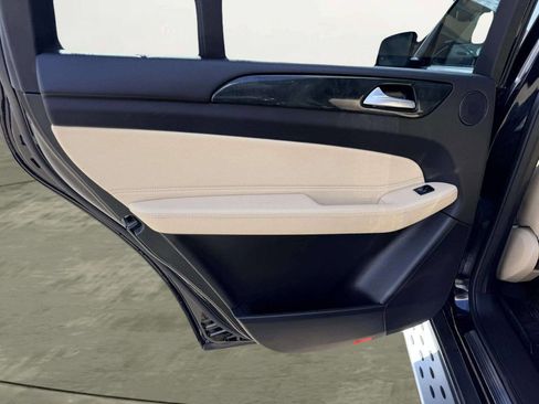 Used 2017 Mercedes-Benz GLS 450 4MATIC image 26