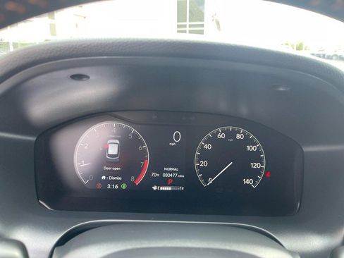 Used 2025 Honda HR-V Sport image 29