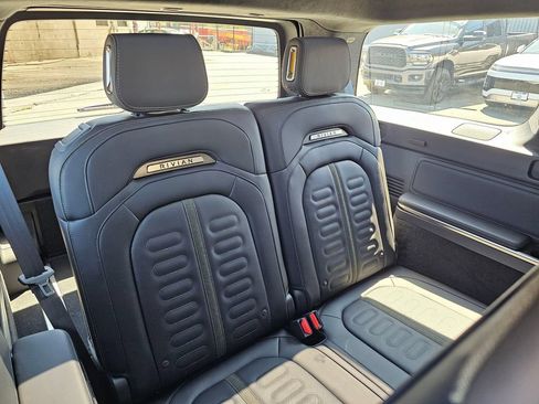 Used 2025 Rivian R1S Adventure AWD/4WD image 13