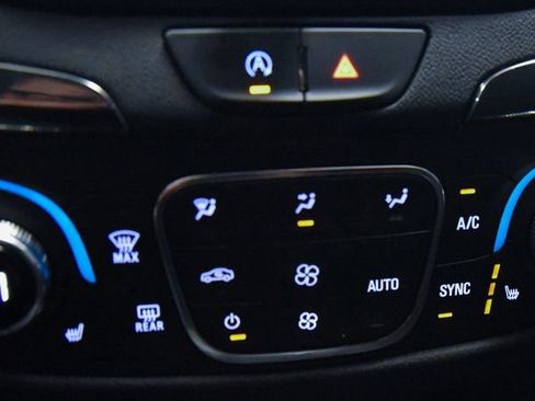 Used 2024 Chevrolet Equinox RS w/ RS Leather Package FWD image 24