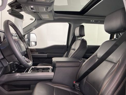 Used 2025 Ford F350 Lariat w/ Black Appearance Package image 17