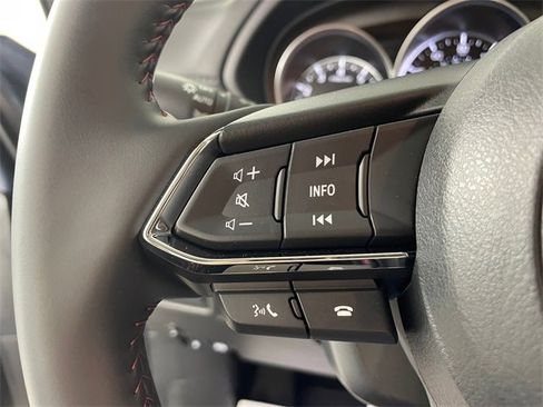 Used 2025 MAZDA CX-5 Carbon Edition image 13