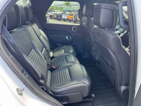 Used 2022 Land Rover Discovery HSE R-Dynamic AWD/4WD image 7