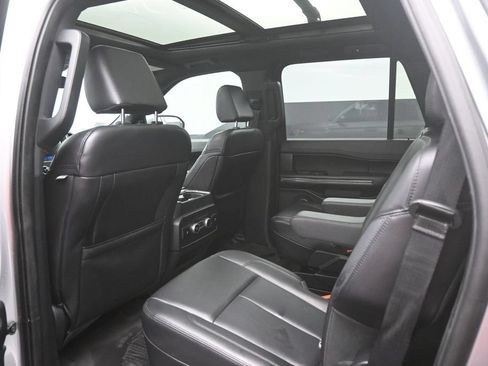 Used 2021 Ford Expedition XLT RWD image 25
