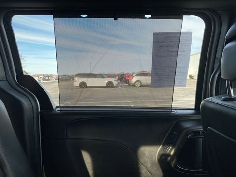 Used 2017 Dodge Grand Caravan GT image 16