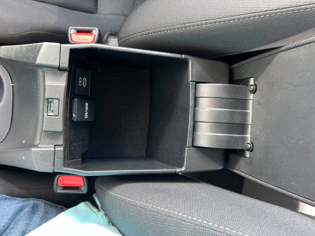 Used 2024 Toyota Corolla LE FWD image 22