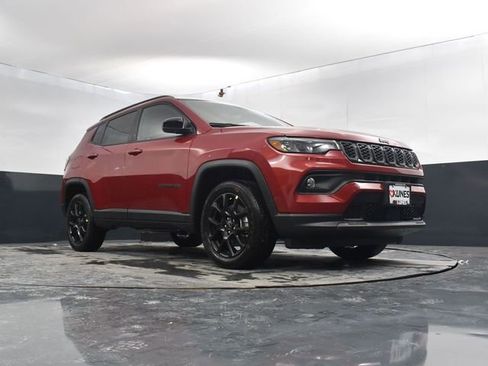 New 2026 Jeep Compass Latitude image 42