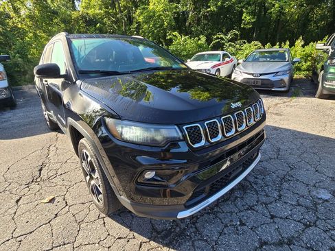 Used 2023 Jeep Compass Limited w/ Sun and Sound Group AWD/4WD image 11