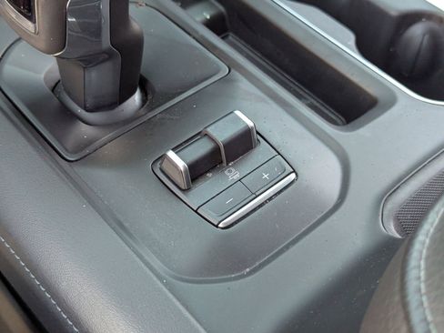 Used 2022 GMC Sierra 1500 Denali AWD/4WD image 29