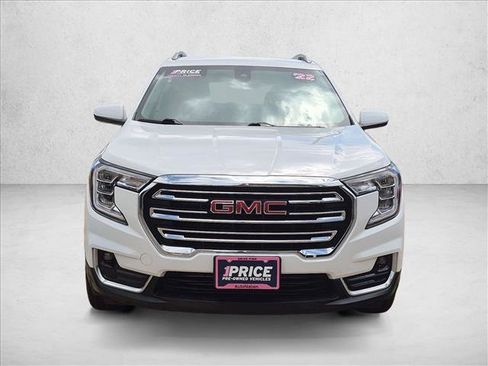 Used 2022 GMC Terrain SLT FWD image 2