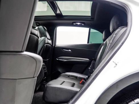 Used 2024 Cadillac XT4 Premium Luxury AWD/4WD image 37