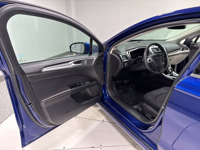 Used 2013 Ford Fusion SE FWD image 8