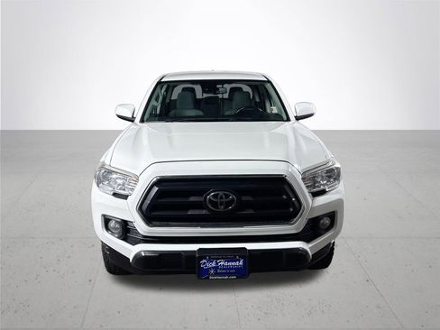 Used 2020 Toyota Tacoma SR5 image 3