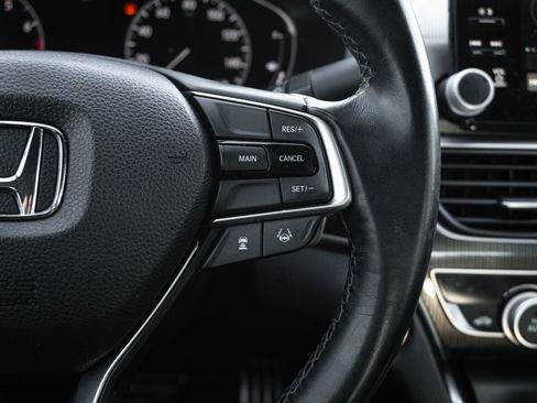 Used 2018 Honda Accord Sport image 18