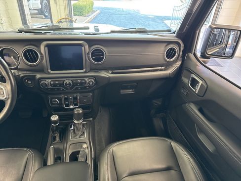 Used 2022 Jeep Wrangler Unlimited Sahara w/ Cold Weather Group image 44