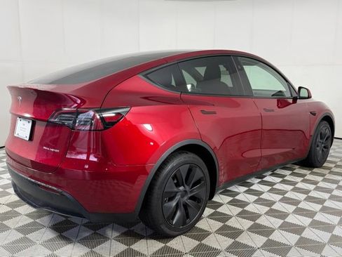 Used 2025 Tesla Model Y Long Range image 7