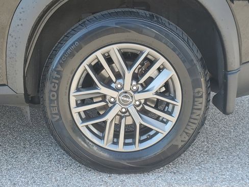 Certified 2022 Nissan Rogue S image 10