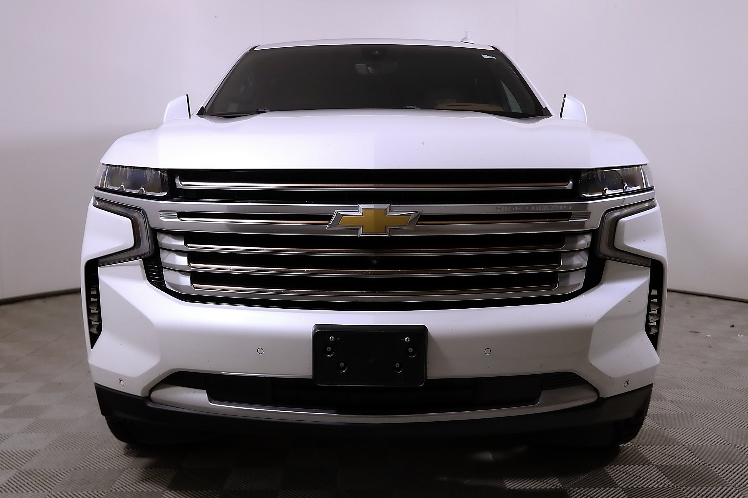 Used 2021 Chevrolet Tahoe High Country w/ Premium Package AWD/4WD image 4