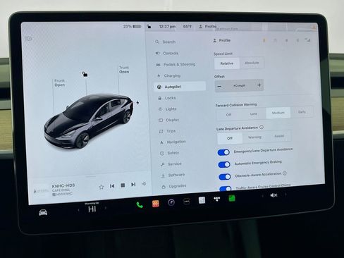 Used 2023 Tesla Model 3 Standard Range image 34