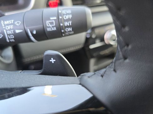 Used 2025 Honda Pilot EX-L image 30