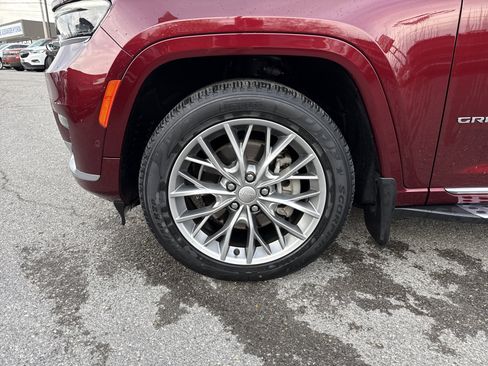 Used 2022 Jeep Grand Cherokee L Summit w/ Advanced Protech Group IV image 10