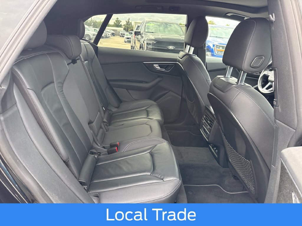 Used 2019 Audi Q8 Premium w/ Convenience Package AWD/4WD image 27