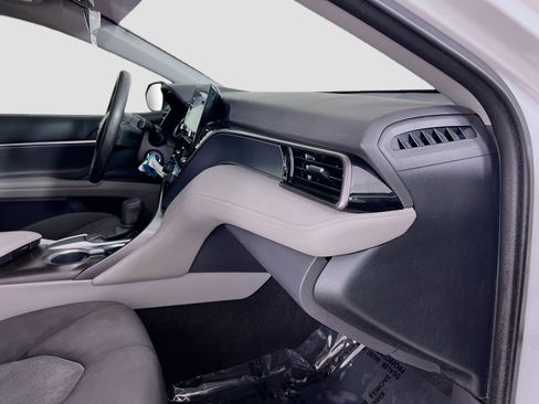 Used 2021 Toyota Camry LE w/ Carpet Mat Package (TMS) image 26