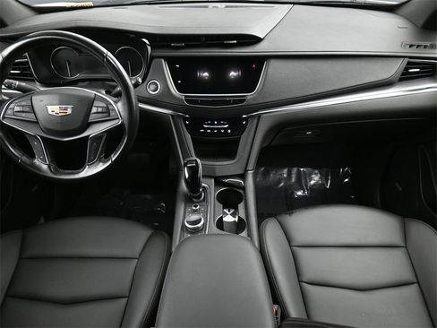 Used 2022 Cadillac XT5 Luxury image 4