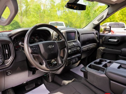 Used 2021 Chevrolet Silverado 1500 Custom Trail Boss AWD/4WD image 18