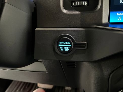 Used 2025 Ford Bronco Big Bend image 39