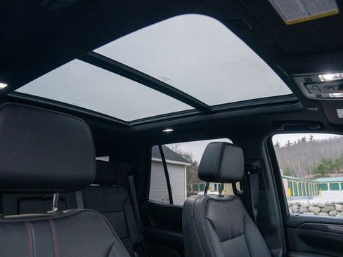 Used 2023 Chevrolet Tahoe RST image 13