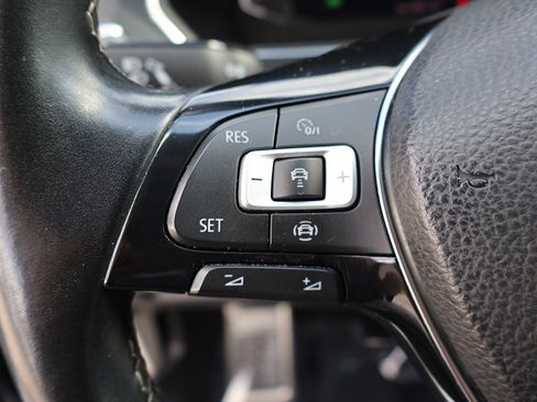 Used 2019 Volkswagen Tiguan SEL Premium R-Line image 47