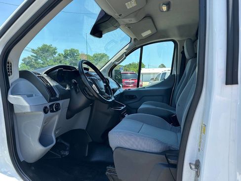 Used 2016 Ford Transit 150 130 Low Roof RWD image 2