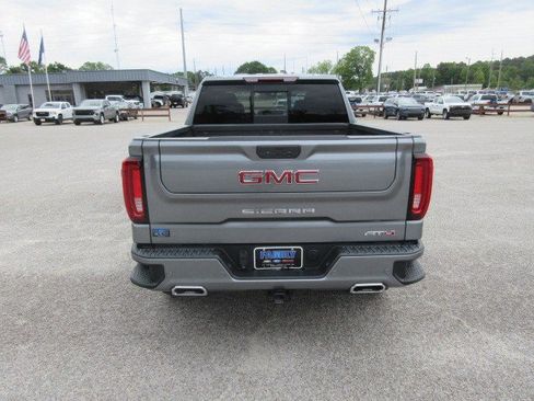 Used 2021 GMC Sierra 1500 AT4 w/ AT4 Value Package AWD/4WD image 6