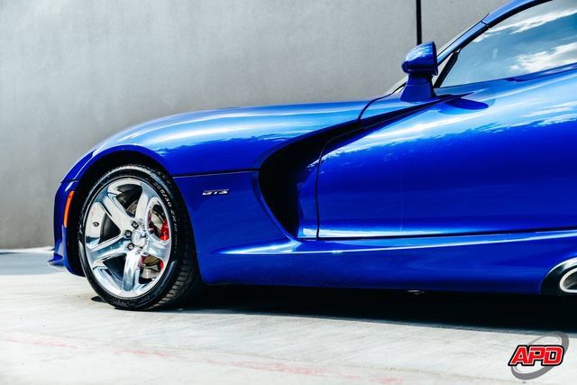 Used 2013 SRT Viper GTS w/ GTS Laguna Interior Pkg RWD image 29
