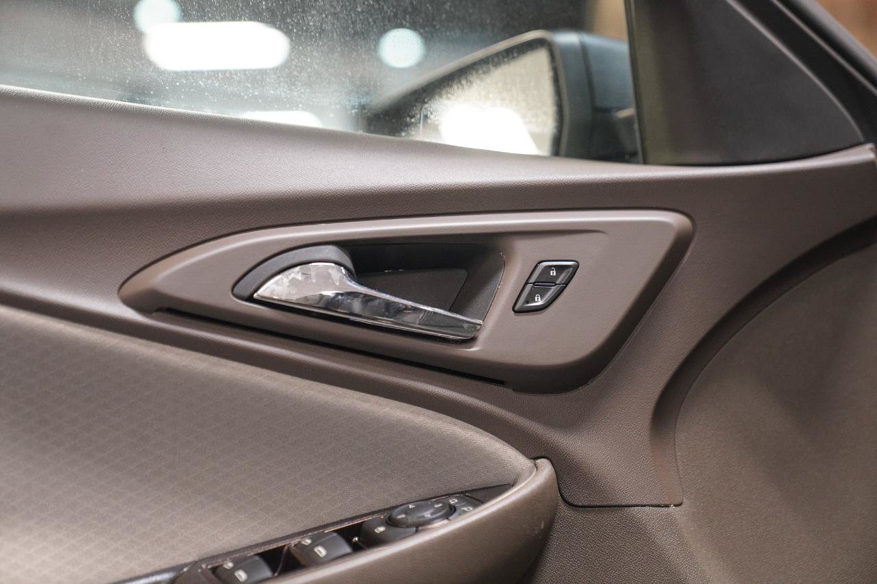 Used 2024 Chevrolet Malibu LS FWD image 19
