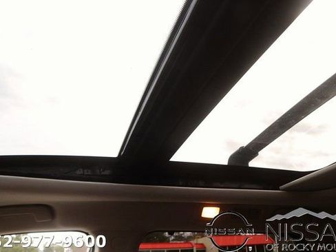 New 2026 Nissan Pathfinder Platinum image 31