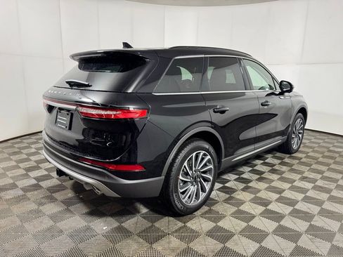 New 2026 Lincoln Corsair Premiere image 5