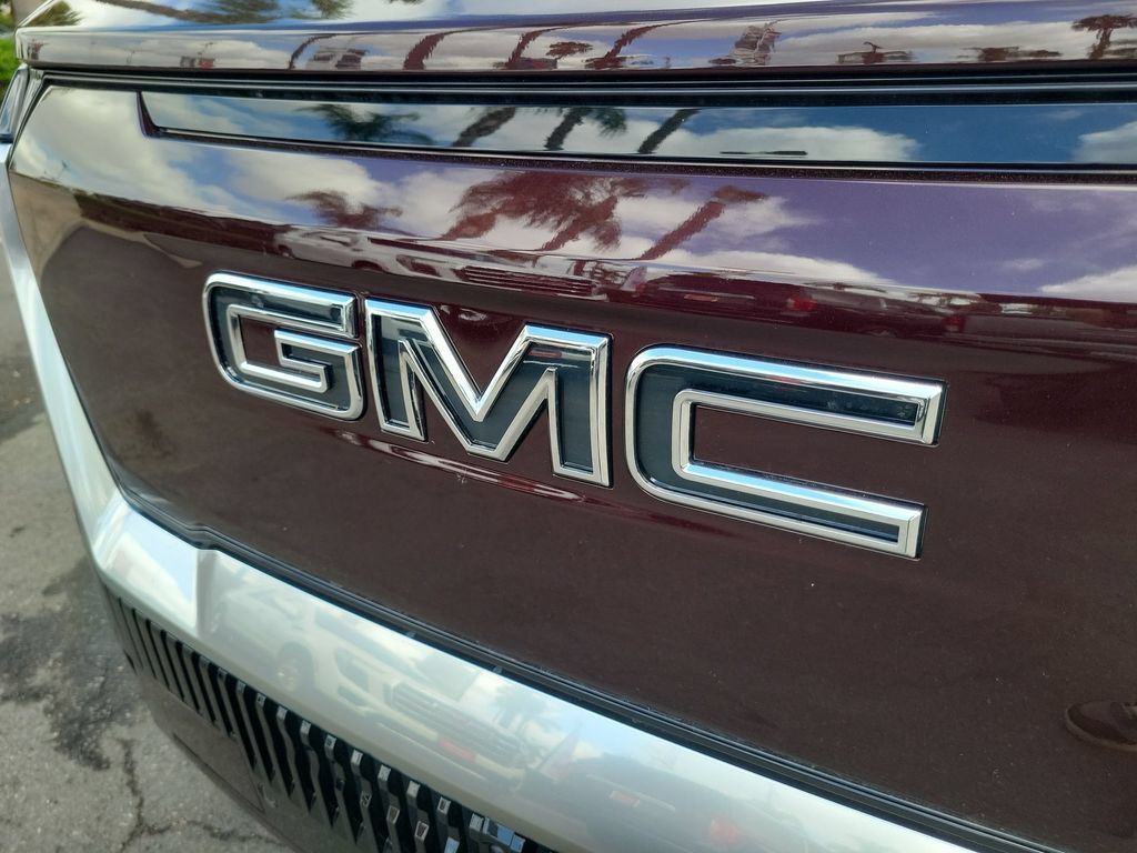 Used 2025 GMC Sierra EV Denali AWD/4WD image 31