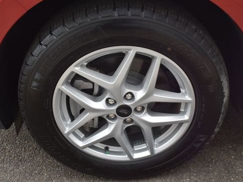 Used 2024 Ford Edge SEL w/ Convenience Package image 50