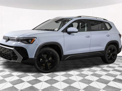 New 2026 Volkswagen Taos SEL image 2