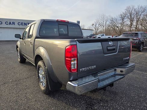 Used 2019 Nissan Frontier SV image 7
